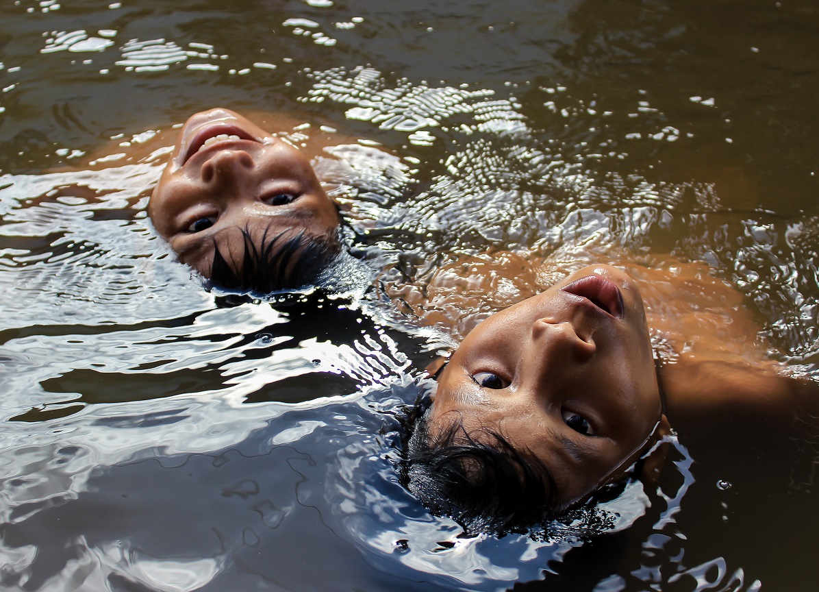 Hijos del Yacumama Cesar Macedo - Hijos del Yacumama (Belén, Iquitos)