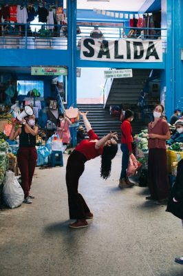 Intervención en el Mercado de Urubamba. Fotos: Cuerpo a Cuerpo – Miguel Palomino