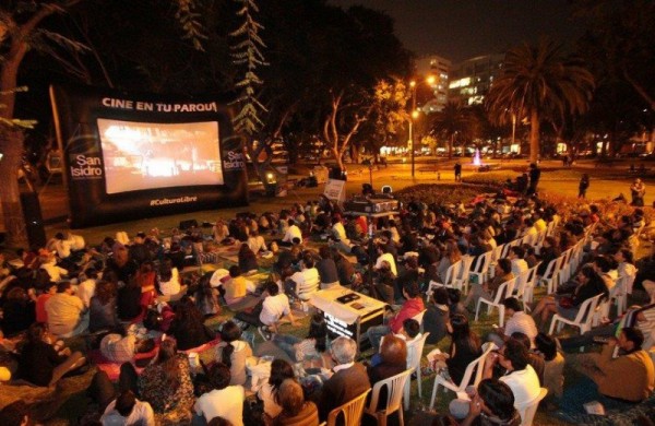 [CINE EN TU PARQUE] CLÁSICOS DEL CINE FAMILIAR DESDE EL JUEVES 11 DE FEBRERO A LAS 7:00 PM. INGRESO LIBRE.