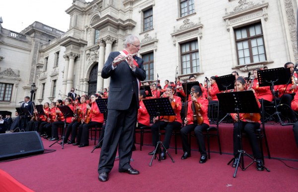 [ARTÍCULO] A propósito de PPK, el presidente músico: Ceruti y el virrey Castell dos Rius, Pardo y la academia musical de Bolognesi, y otros encuentros en un breve panorama de la relación entre gobernantes y la música en el Perú.