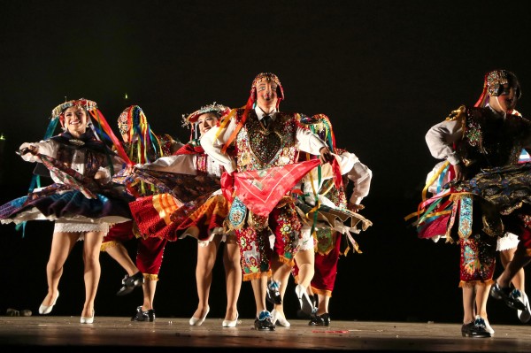 [CELEBRANDO EL MOVIMIENTO] XXIX CELEBRACIÓN DEL DÍA INTERNACIONAL DE LA DANZA CONSEJO NACIONAL DE DANZA-PERÚ ESTE 04 DE MAYO.