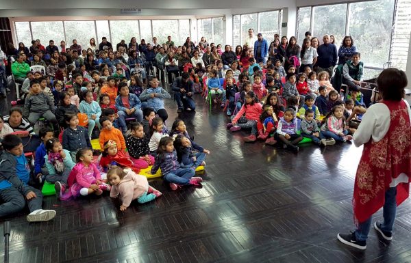 El Plan Lector “San Isidro Lee” presenta un nuevo libro dedicado a la literatura para niño “CHIMOC Y POLLITO VISITAN LA BIBLIOTECA”