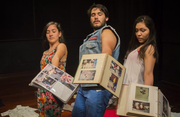 ESTRENO OBRA TEATRAL “PAÍS DE OTROS” – CREACIÓN COLECTIVA EN EL TEATRO ENSAMBLE